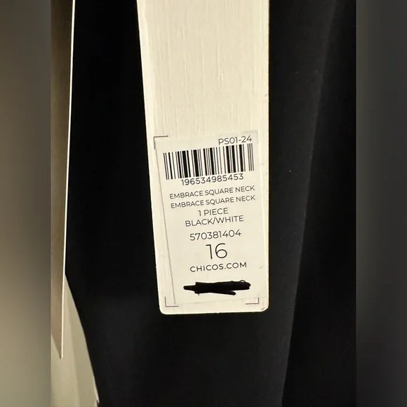 Chico’s Gottex Embrace V Neck One Piece Swimsuit SZ 16 Ajustable Strap BLK/White - Picture 7 of 10